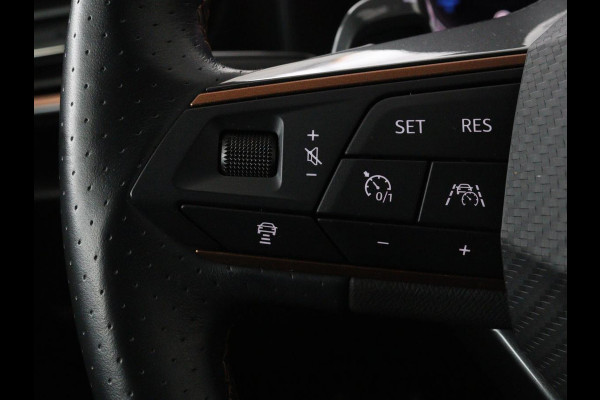 CUPRA Leon 1.4 e-Hybrid | Stoel & stuurverwarming | Camera | Adaptive cruise | Carplay | Navigatie | Sfeerverlichting | Keyless | Sportstoelen | Full LED | PHEV