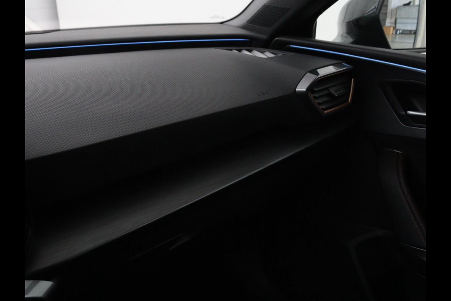 CUPRA Leon 1.4 e-Hybrid | Stoel & stuurverwarming | Camera | Adaptive cruise | Carplay | Navigatie | Sfeerverlichting | Keyless | Sportstoelen | Full LED | PHEV