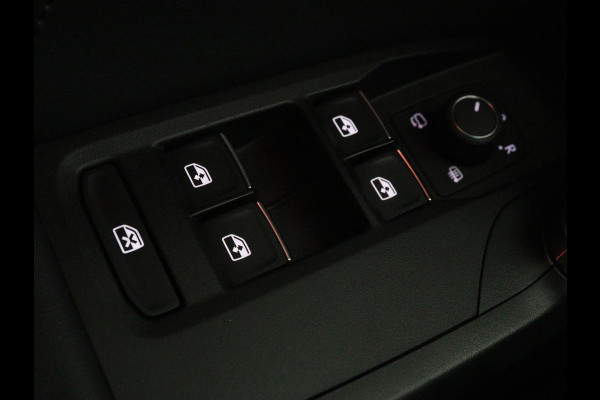 CUPRA Leon 1.4 e-Hybrid | Stoel & stuurverwarming | Camera | Adaptive cruise | Carplay | Navigatie | Sfeerverlichting | Keyless | Sportstoelen | Full LED | PHEV