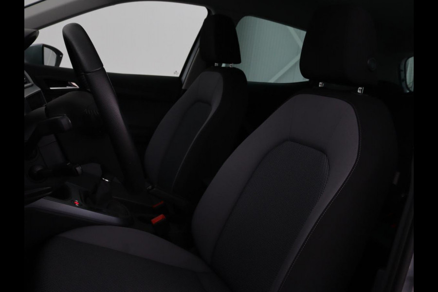 Seat Arona 1.0 TSI Style Intens | 110pk | Adaptive cruise | Camera | Carplay | Climate control | Keyless | Park Assist | DAB | Bluetooth