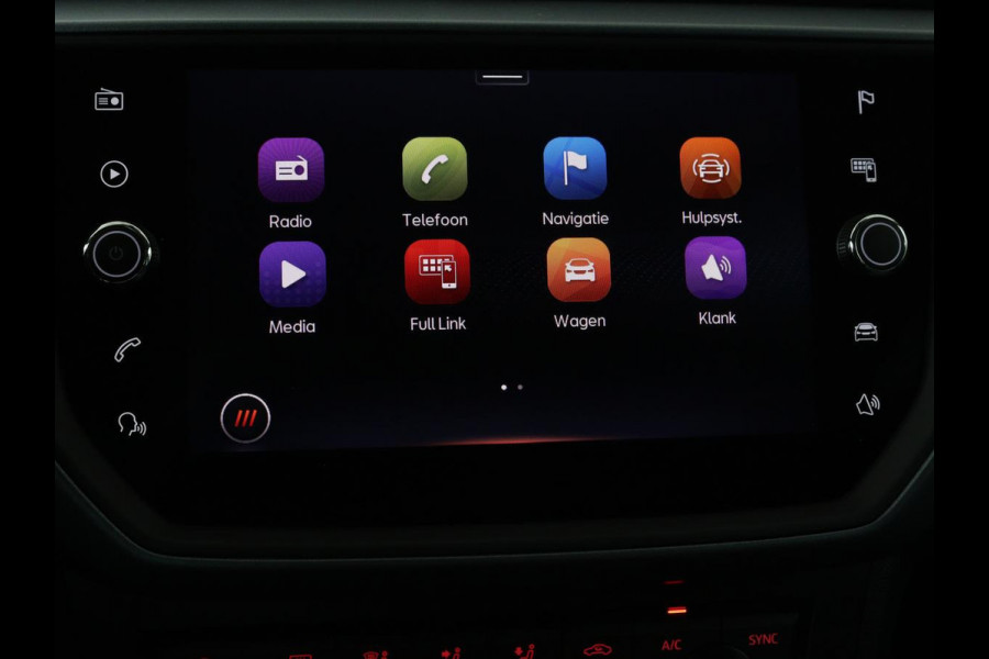 Seat Arona 1.0 TSI Style Intens | 110pk | Adaptive cruise | Camera | Carplay | Climate control | Keyless | Park Assist | DAB | Bluetooth