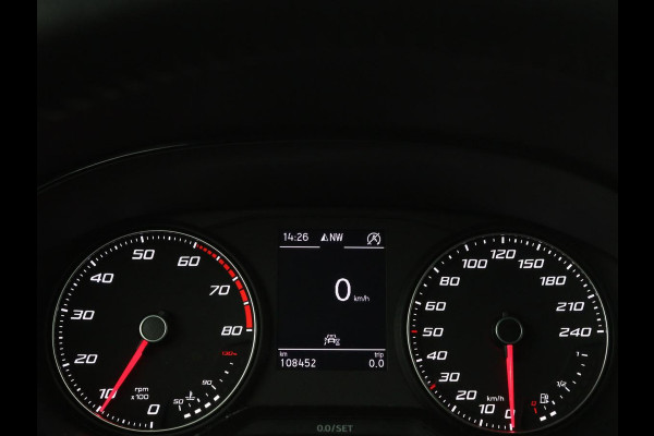 Seat Arona 1.0 TSI Style Intens | 110pk | Adaptive cruise | Camera | Carplay | Climate control | Keyless | Park Assist | DAB | Bluetooth