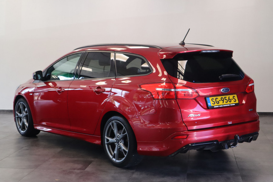 Ford FOCUS Wagon 1.5 ST-Line Navigatie CruiseControl Trekhaak NAP