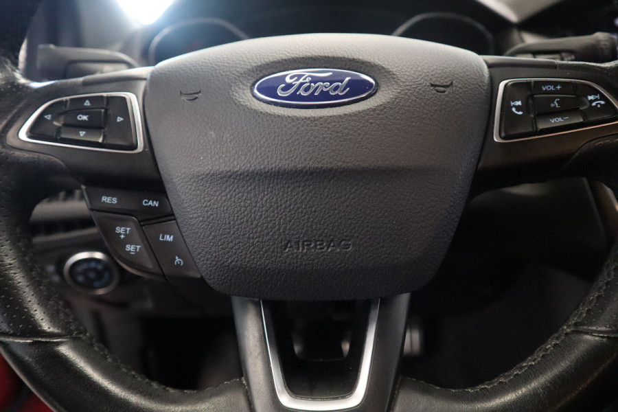 Ford FOCUS Wagon 1.5 ST-Line Navigatie CruiseControl Trekhaak NAP