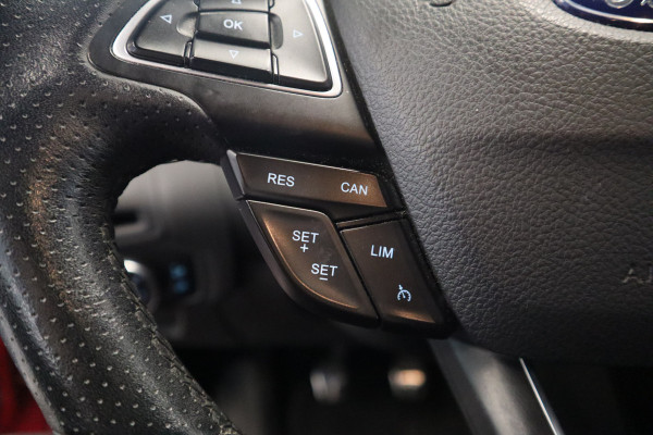 Ford FOCUS Wagon 1.5 ST-Line Navigatie CruiseControl Trekhaak NAP