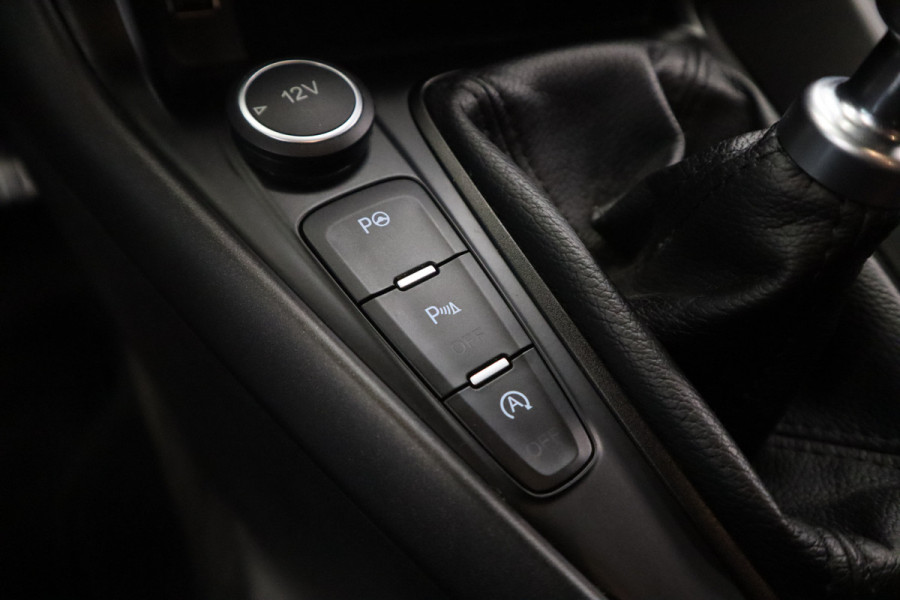 Ford FOCUS Wagon 1.5 ST-Line Navigatie CruiseControl Trekhaak NAP