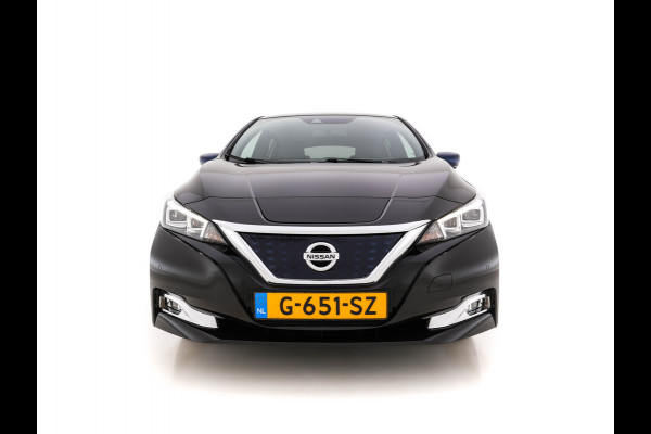 Nissan Leaf Tekna 40 kWh (INCL-BTW) Aut. *LEATHER-FABRIC | FULL-LED | BOSE-SURROUND | ADAPTIVE-CRUISE | TOP-VIEW | KEYLESS | NAVI-FULLMAP | BLINDSPOT | DAB+ | PDC | HEATED-COMFORT-SEATS | TOWBAR | DIGI-COCKPIT | 17"A