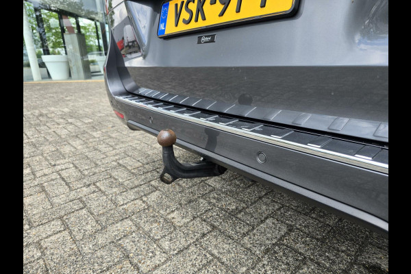 Mercedes-Benz V-Klasse 300d 4-MATIC Lang DC Avantg.|PANO|ELEC DEUR