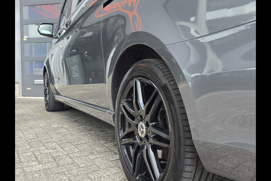 Mercedes-Benz V-Klasse 300d 4-MATIC Lang DC Avantg.|PANO|ELEC DEUR