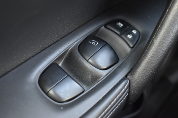Nissan X-Trail 1.3 DIG-T N-Connecta Automaat / Keyless / Navigatie / Cruise / 18" LM  / Panoramadak / Trekhaak