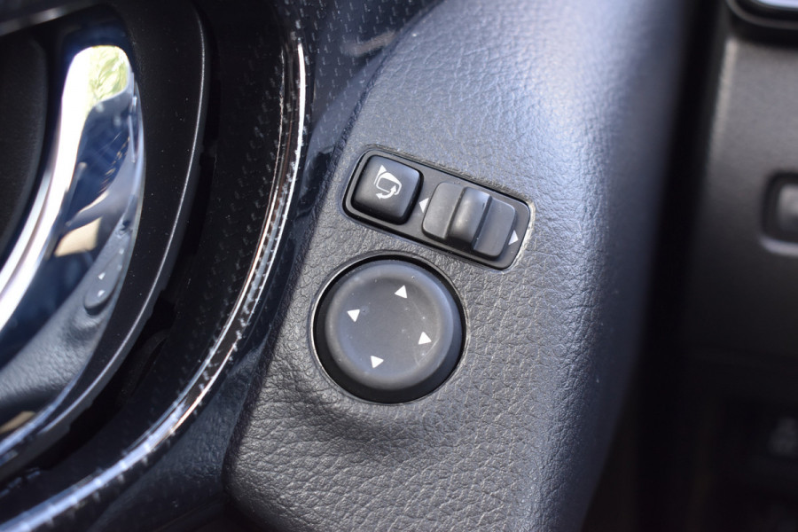 Nissan X-Trail 1.3 DIG-T N-Connecta Automaat / Keyless / Navigatie / Cruise / 18" LM  / Panoramadak / Trekhaak