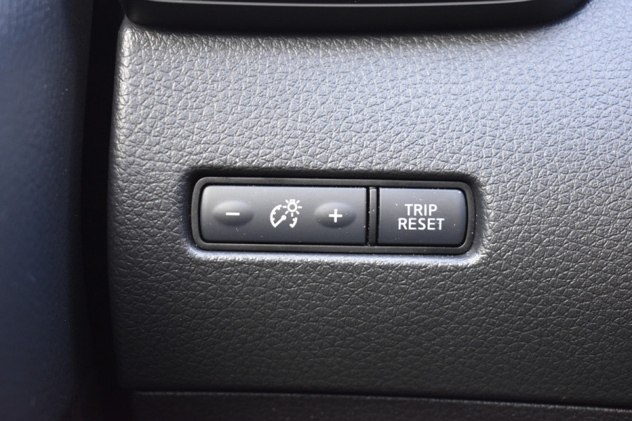 Nissan X-Trail 1.3 DIG-T N-Connecta Automaat / Keyless / Navigatie / Cruise / 18" LM  / Panoramadak / Trekhaak