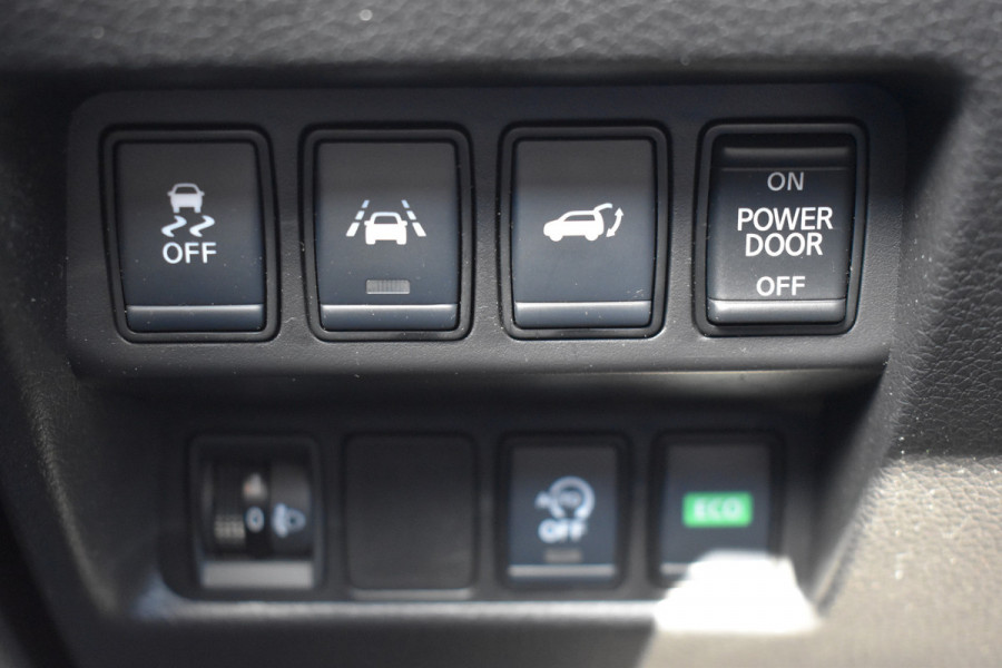 Nissan X-Trail 1.3 DIG-T N-Connecta Automaat / Keyless / Navigatie / Cruise / 18" LM  / Panoramadak / Trekhaak