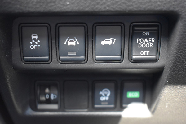 Nissan X-Trail 1.3 DIG-T N-Connecta Automaat / Keyless / Navigatie / Cruise / 18" LM  / Panoramadak / Trekhaak