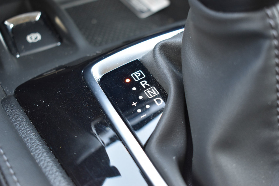 Nissan X-Trail 1.3 DIG-T N-Connecta Automaat / Keyless / Navigatie / Cruise / 18" LM  / Panoramadak / Trekhaak