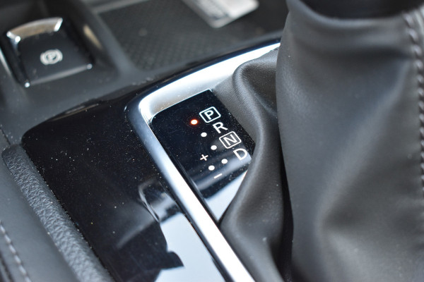 Nissan X-Trail 1.3 DIG-T N-Connecta Automaat / Keyless / Navigatie / Cruise / 18" LM  / Panoramadak / Trekhaak