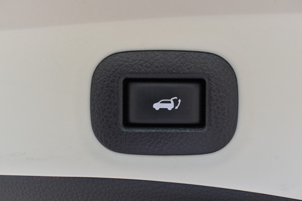 Nissan X-Trail 1.3 DIG-T N-Connecta Automaat / Keyless / Navigatie / Cruise / 18" LM  / Panoramadak / Trekhaak