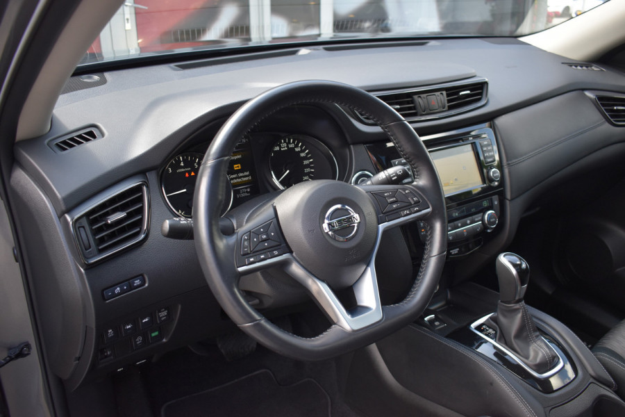 Nissan X-Trail 1.3 DIG-T N-Connecta Automaat / Keyless / Navigatie / Cruise / 18" LM  / Panoramadak / Trekhaak