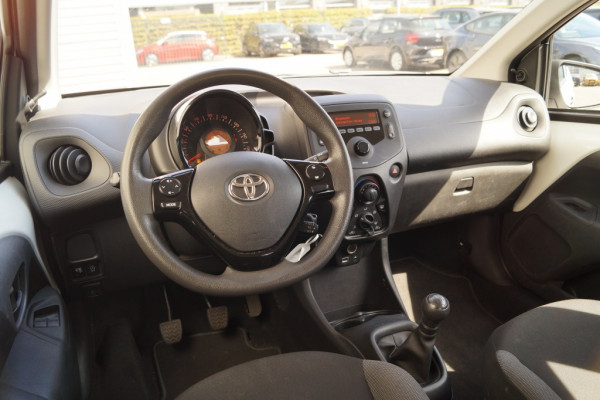 Toyota Aygo 1.0 VVT-i X-Fun -AIRCO-LED-
