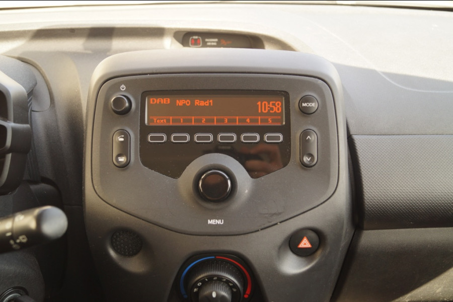 Toyota Aygo 1.0 VVT-i X-Fun -AIRCO-LED-