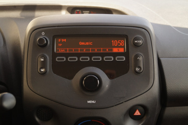 Toyota Aygo 1.0 VVT-i X-Fun -AIRCO-LED-