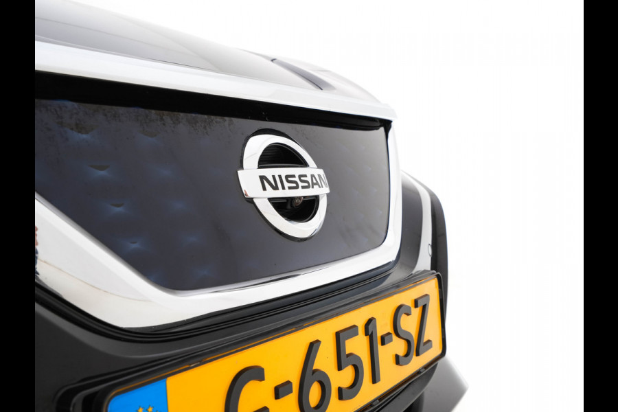 Nissan Leaf Tekna 40 kWh (INCL-BTW) Aut. *LEATHER-FABRIC | FULL-LED | BOSE-SURROUND | ADAPTIVE-CRUISE | TOP-VIEW | KEYLESS | NAVI-FULLMAP | BLINDSPOT | DAB+ | PDC | HEATED-COMFORT-SEATS | TOWBAR | DIGI-COCKPIT | 17"A