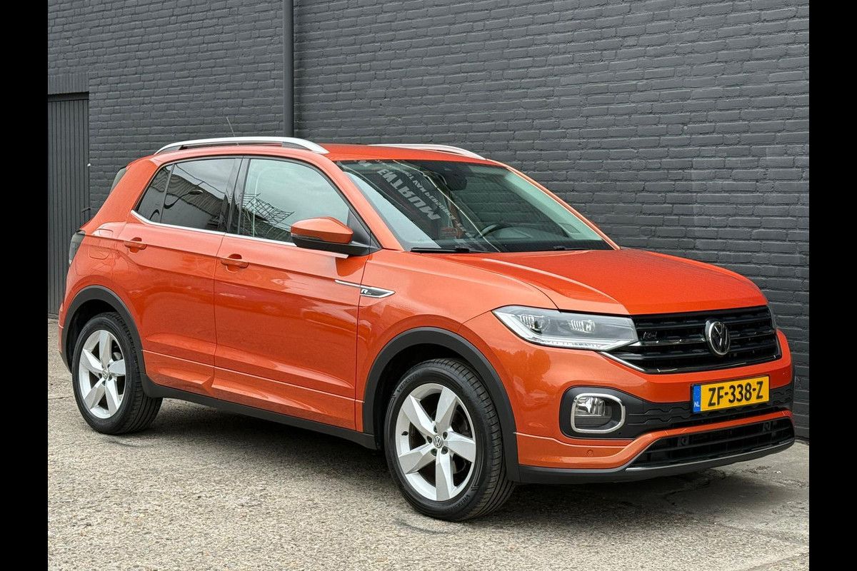 Volkswagen T-Cross 1.0 TSI R-line CAMERA | PDC | CARPLAY | CRUISE | AIRCO | NWE APK Volkswagen T-Cross 1.0 TSI R-line CAMERA | PDC | CARPLAY | CRUISE | AIRCO | NWE APK