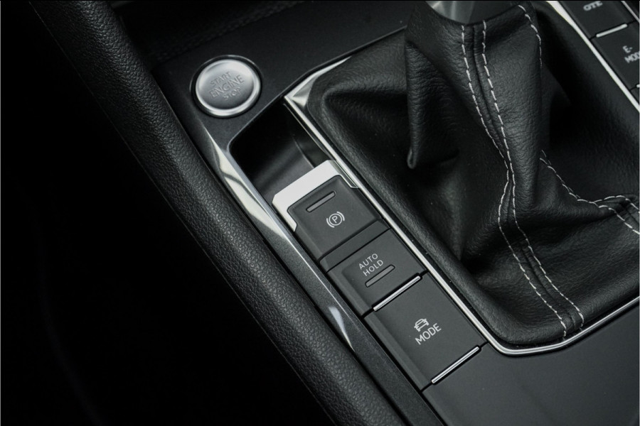 Volkswagen Tiguan 1.4 TSI eHybrid R-Line Pano Leder Black Style 360° Trekhaak