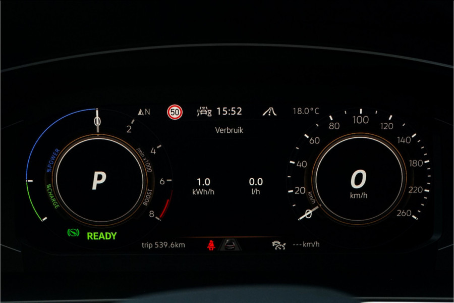 Volkswagen Tiguan 1.4 TSI eHybrid R-Line Pano Leder Black Style 360° Trekhaak