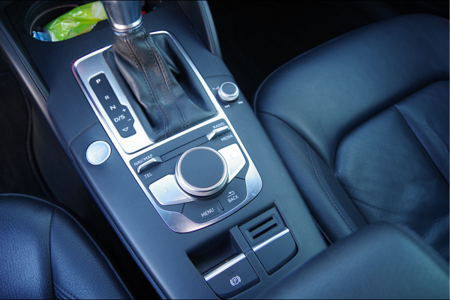 Audi A3 Limousine 40 TFSI 2.0 quattro Design AUT. LED, PANODAK, LEDER, CARPLAY, CRUISE, CLIMA, STOELVERWARMING