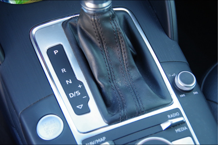 Audi A3 Limousine 40 TFSI 2.0 quattro Design AUT. LED, PANODAK, LEDER, CARPLAY, CRUISE, CLIMA, STOELVERWARMING