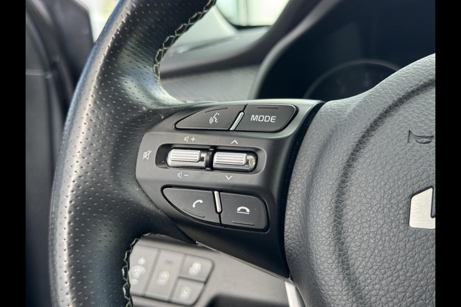 Kia Stonic 1.0 T-GDi MHEV GT-Line | 1e Eigenaar | Nederlandse Dealer onderhouden auto | Trekhaak | Apple Carplay