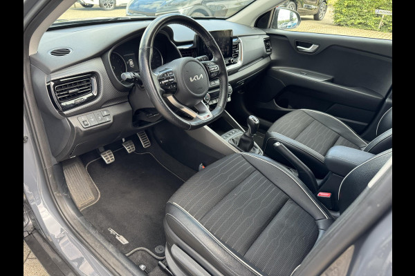 Kia Stonic 1.0 T-GDi MHEV GT-Line | 1e Eigenaar | Nederlandse Dealer onderhouden auto | Trekhaak | Apple Carplay