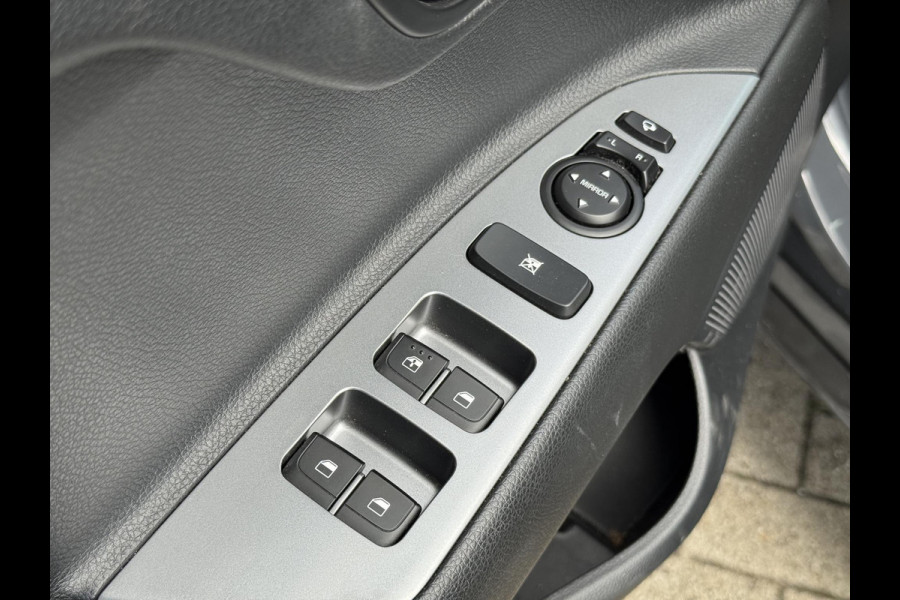 Kia Stonic 1.0 T-GDi MHEV GT-Line | 1e Eigenaar | Nederlandse Dealer onderhouden auto | Trekhaak | Apple Carplay