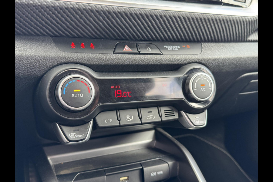 Kia Stonic 1.0 T-GDi MHEV GT-Line | 1e Eigenaar | Nederlandse Dealer onderhouden auto | Trekhaak | Apple Carplay
