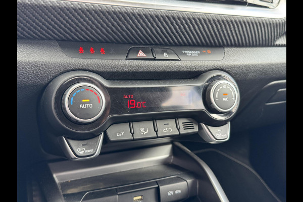 Kia Stonic 1.0 T-GDi MHEV GT-Line | 1e Eigenaar | Nederlandse Dealer onderhouden auto | Trekhaak | Apple Carplay