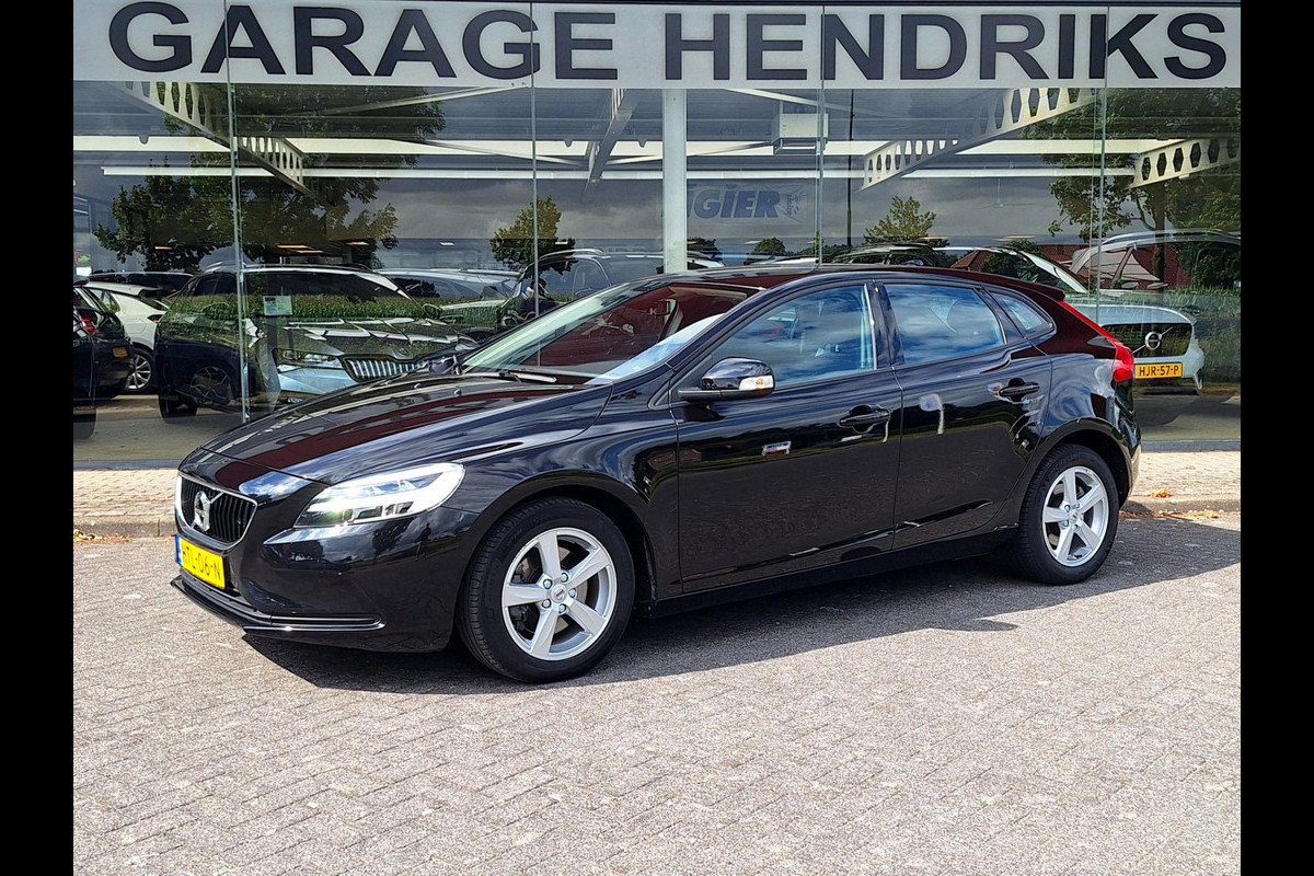 Volvo V40 2.0 T2 Momentum | Full LED | Trekhaak 1500kg | Climate | Navi | CC | Zeer mooi! | occasion Volvo V40 2.0 T2 Momentum | Full LED | Trekhaak 1500kg | Climate | Navi | CC | Zeer mooi! | occasion