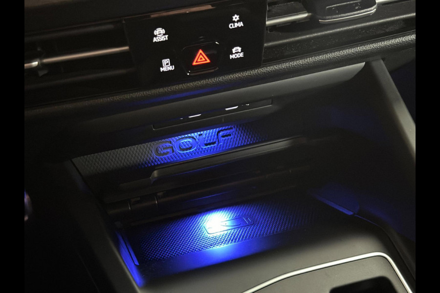 Volkswagen Golf 8 2.0 TSI Clubsport | pano | ACC | sfeerverlichting | IQ Light |