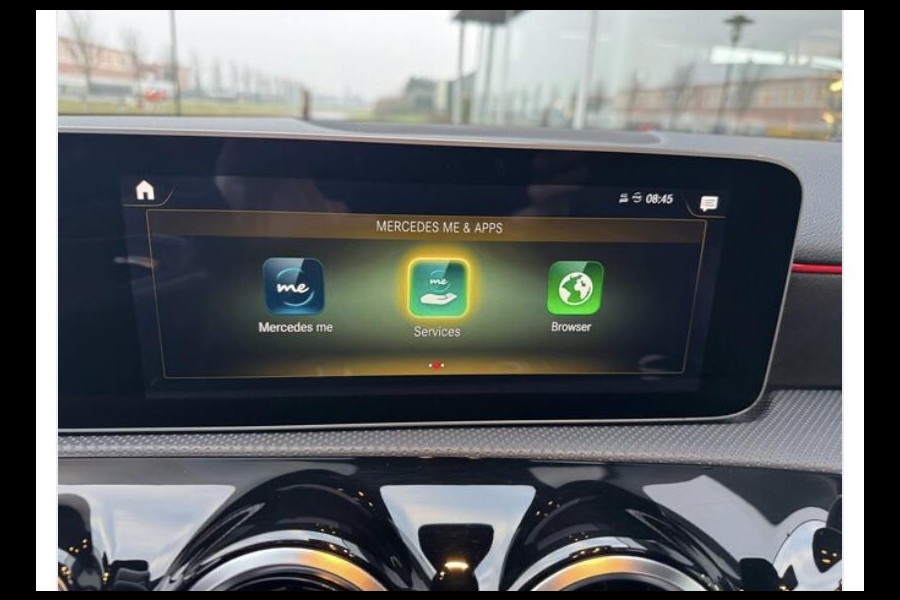 Mercedes-Benz A-Klasse 180 AMG-NIGHT PAKKET/PANO/SFEER/WIDESCREEN/58900KM!