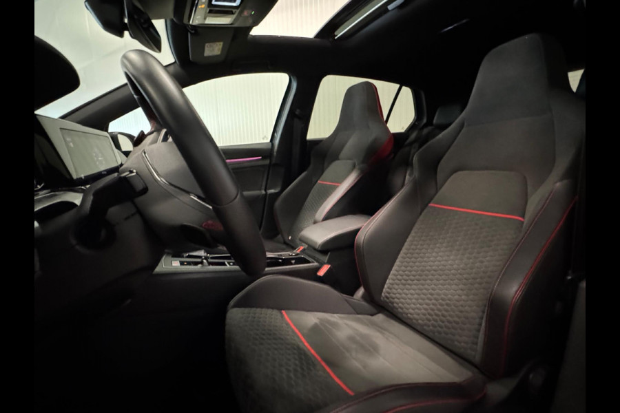 Volkswagen Golf 2.0 TSI GTI Clubsport | PANO | IQ LIGHTS | CAMERA | AMBIANCE