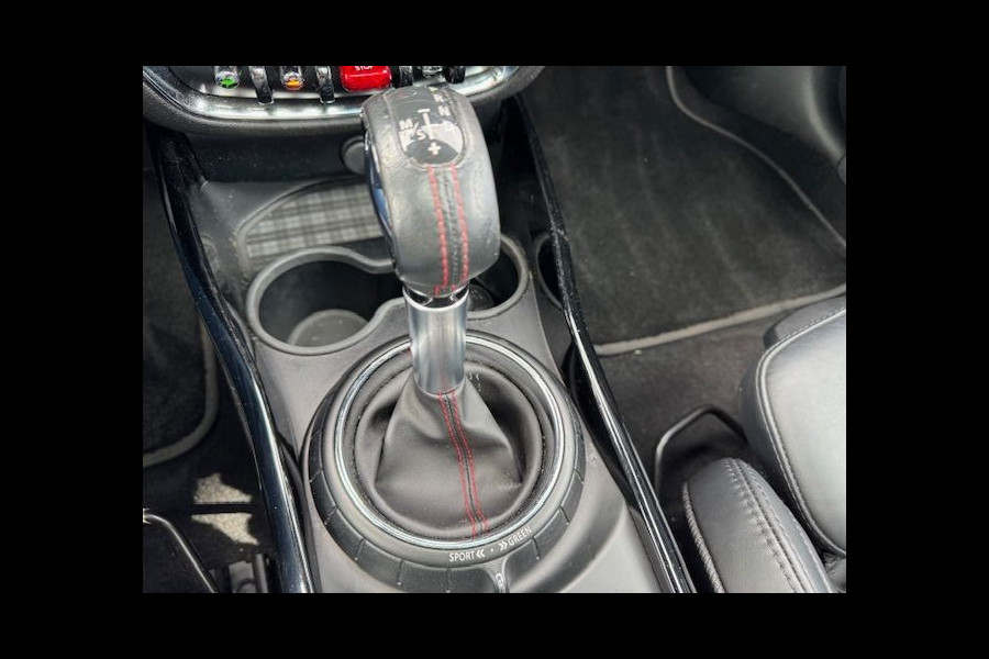 MINI Clubman 2.0 Cooper S Chili Serious Business Automaat Airco/ECC,Navigatie,Leder,Panoramadak