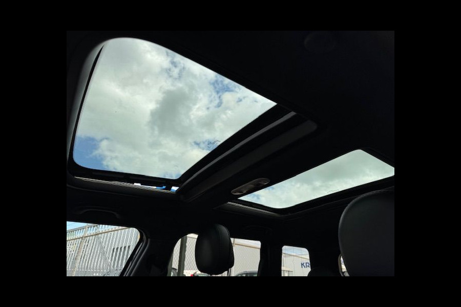 MINI Clubman 2.0 Cooper S Chili Serious Business Automaat Airco/ECC,Navigatie,Leder,Panoramadak