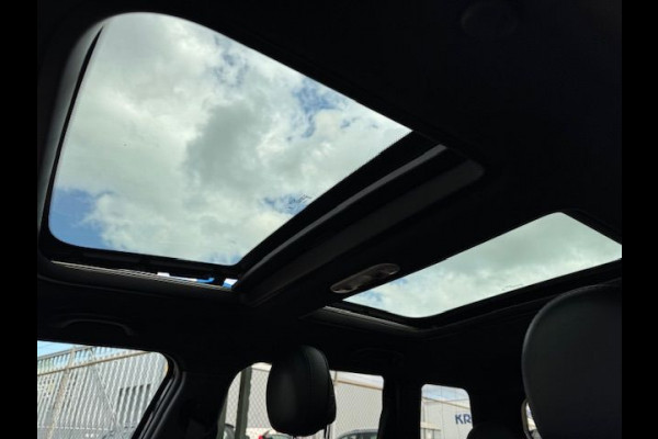 MINI Clubman 2.0 Cooper S Chili Serious Business Automaat Airco/ECC,Navigatie,Leder,Panoramadak