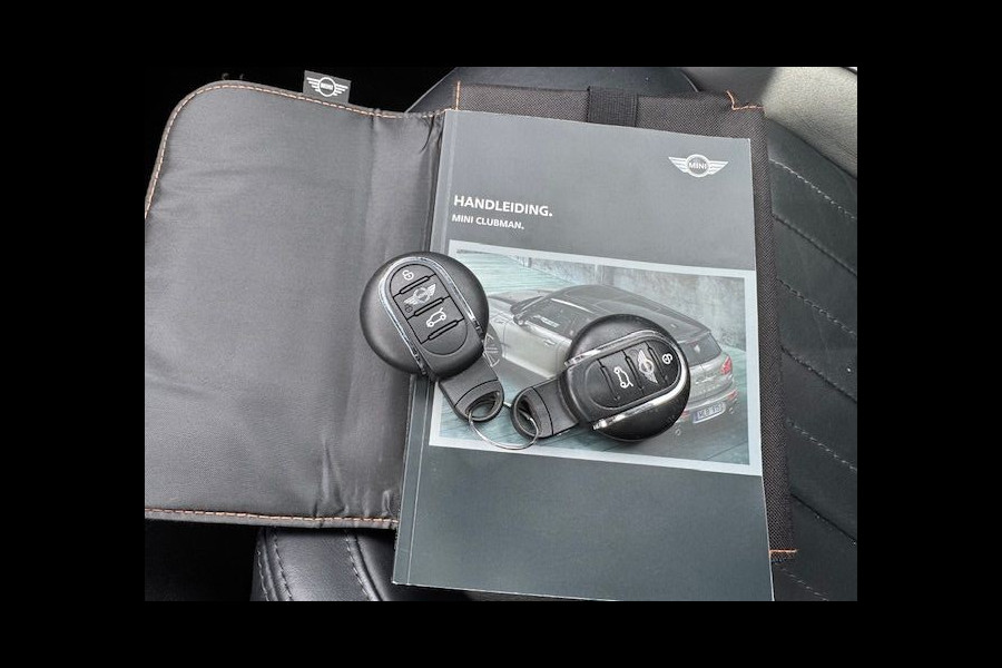 MINI Clubman 2.0 Cooper S Chili Serious Business Automaat Airco/ECC,Navigatie,Leder,Panoramadak