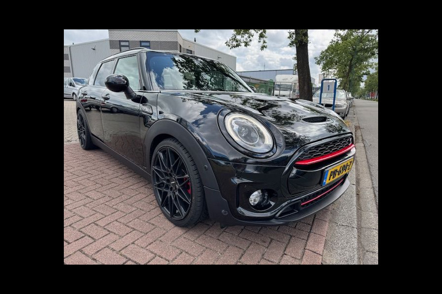 MINI Clubman 2.0 Cooper S Chili Serious Business Automaat Airco/ECC,Navigatie,Leder,Panoramadak