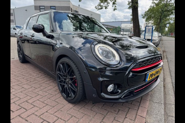 MINI Clubman 2.0 Cooper S Chili Serious Business Automaat Airco/ECC,Navigatie,Leder,Panoramadak