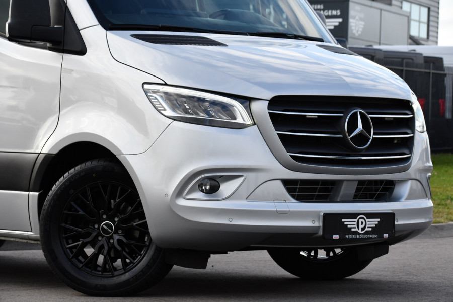 Mercedes-Benz Sprinter 319 3.0 CDI L2H2 PB Edition Camera, Cruise, Carplay, 3500kg Trekhaak, 10,5'' Mbux, LED, Stoelverwarming, 360 Sensoren, Uniek!