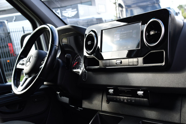Mercedes-Benz Sprinter 319 3.0 CDI L2H2 PB Edition Camera, Cruise, Carplay, 3500kg Trekhaak, 10,5'' Mbux, LED, Stoelverwarming, 360 Sensoren, Uniek!