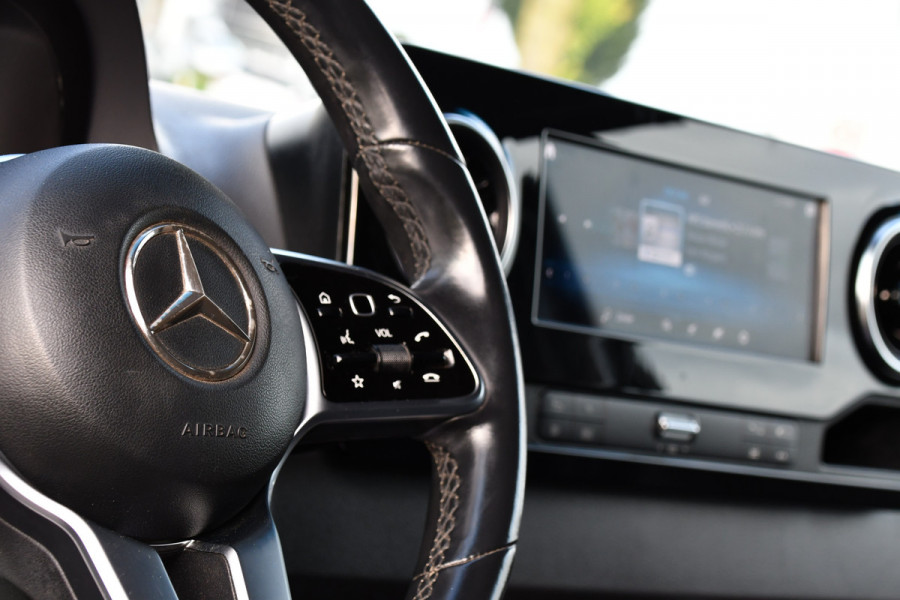 Mercedes-Benz Sprinter 319 3.0 CDI L2H2 PB Edition Camera, Cruise, Carplay, 3500kg Trekhaak, 10,5'' Mbux, LED, Stoelverwarming, 360 Sensoren, Uniek!
