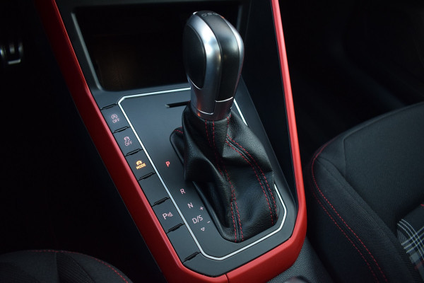 Volkswagen Polo GTI 2.0 TSI 200pk DSG | Pano | Camera | Beats